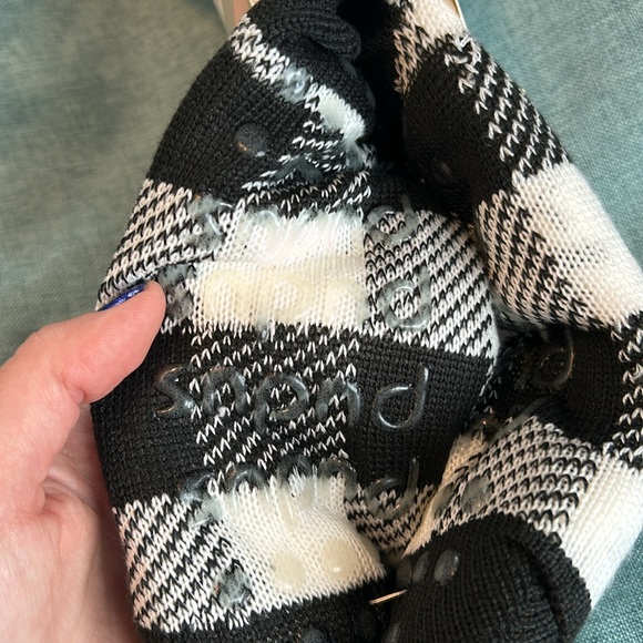 NWT Pudus Slipper Socks - Picture 3 of 3